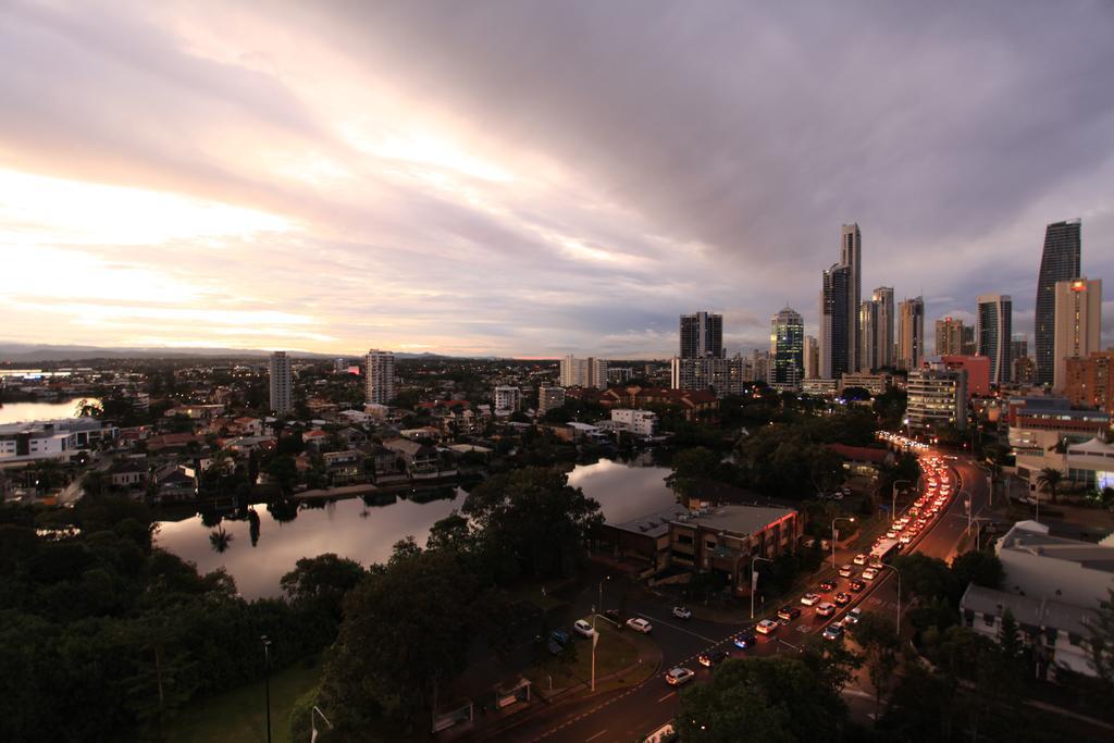 Anacapri Holiday Resort Apartments Surfers Paradise Eksteriør bilde